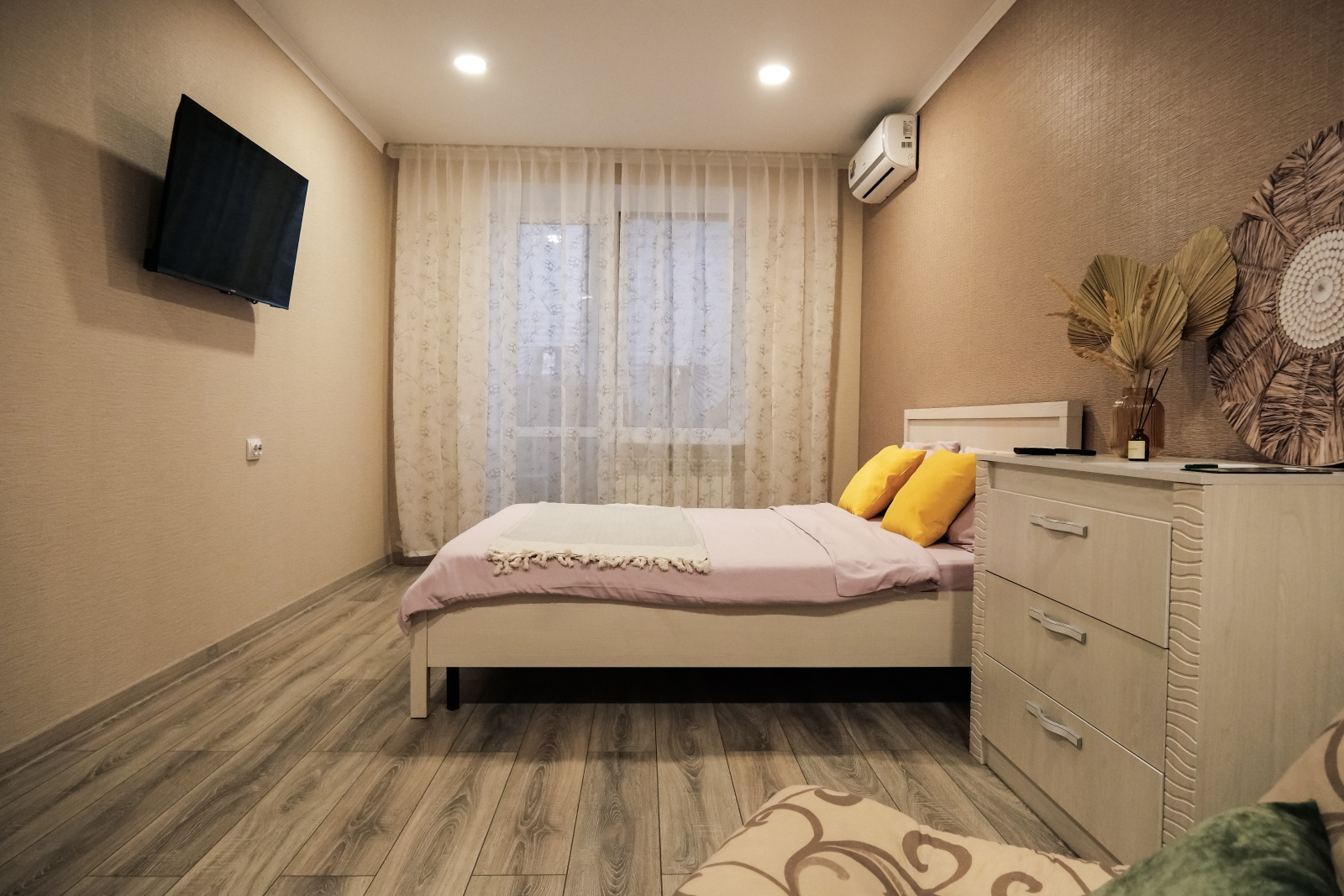 KEY2HOME 1-к апартаменты 